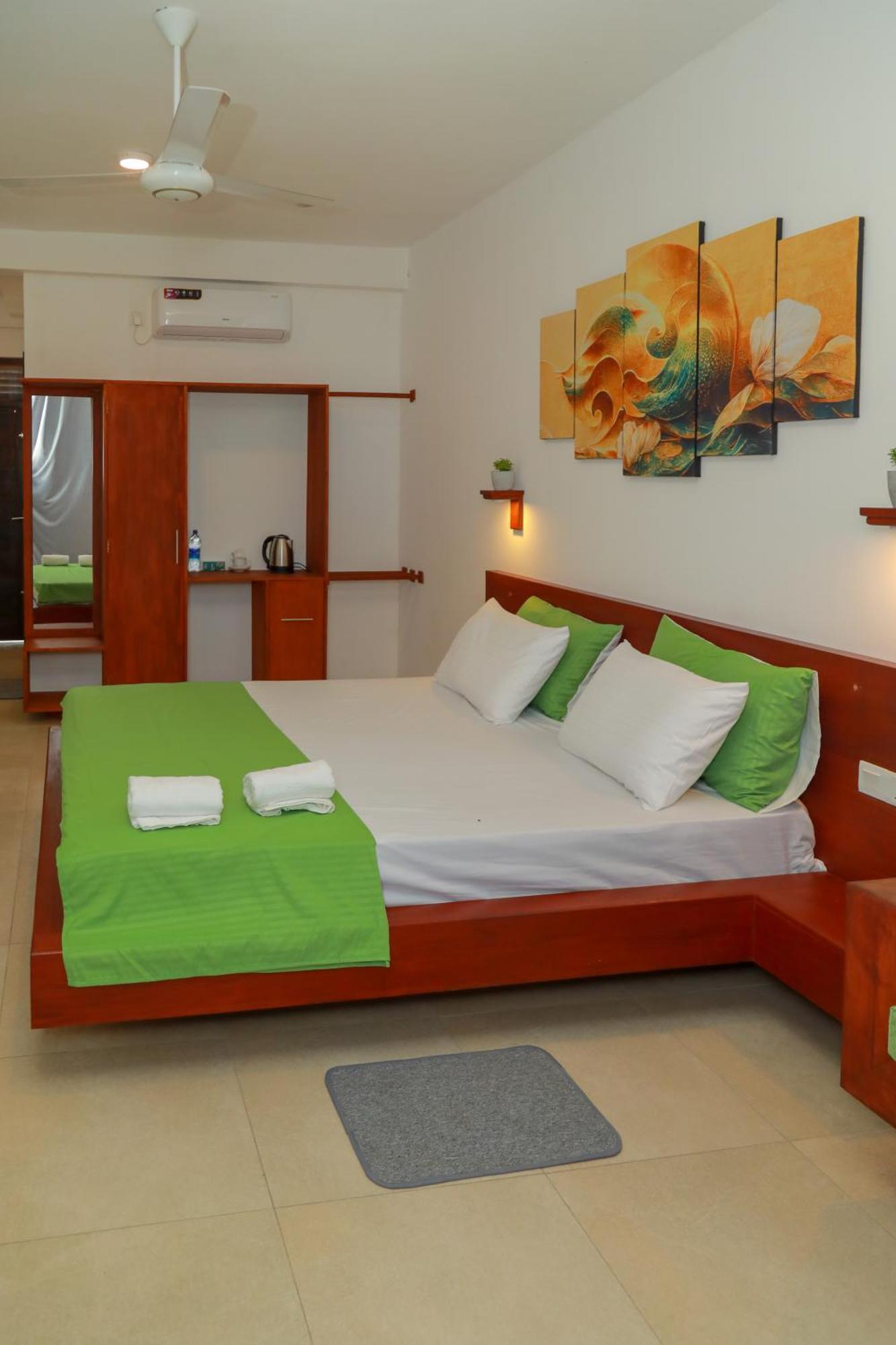 Traveller'S Hotel 希克杜沃 外观 照片