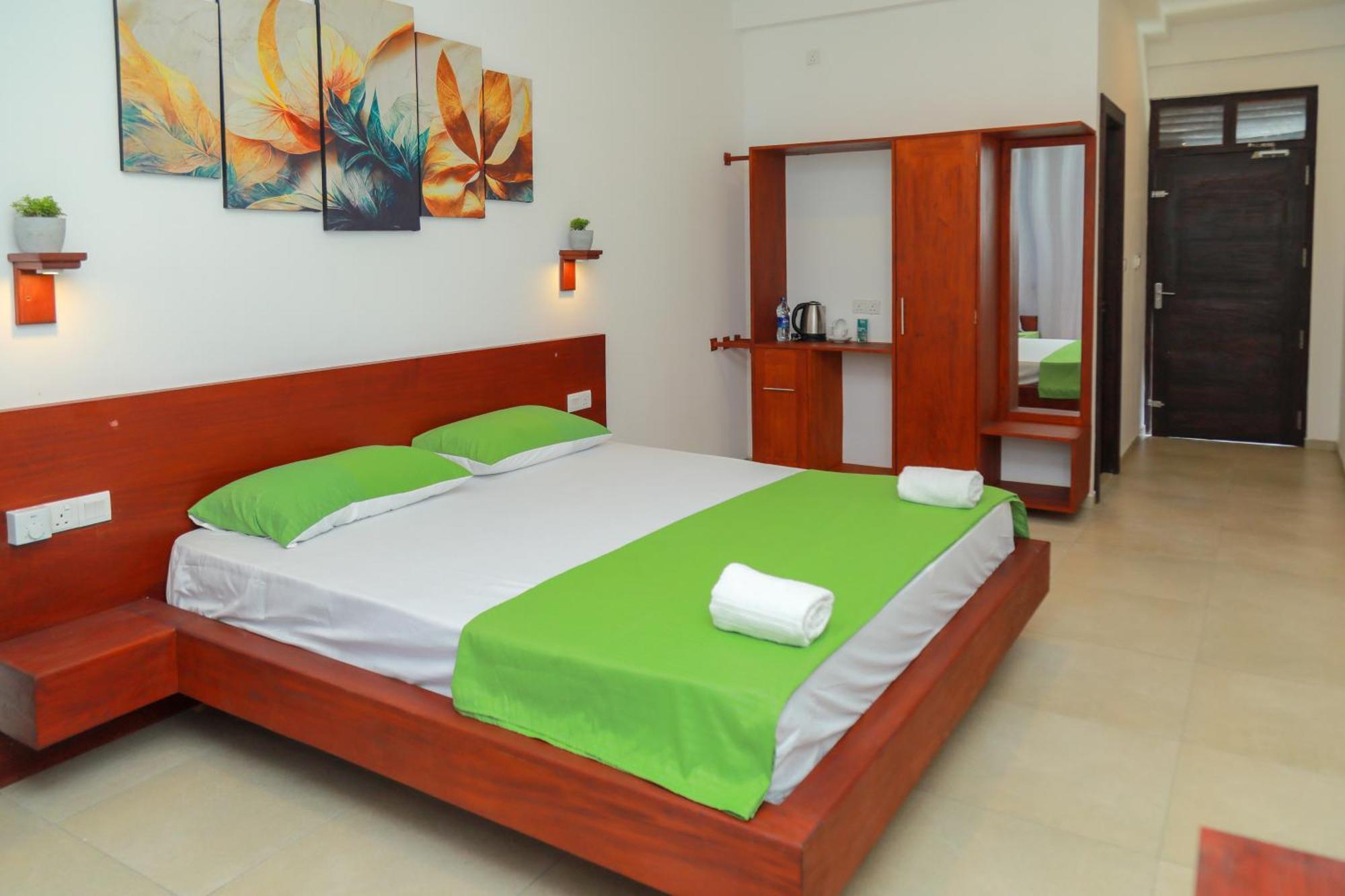 Traveller'S Hotel 希克杜沃 外观 照片